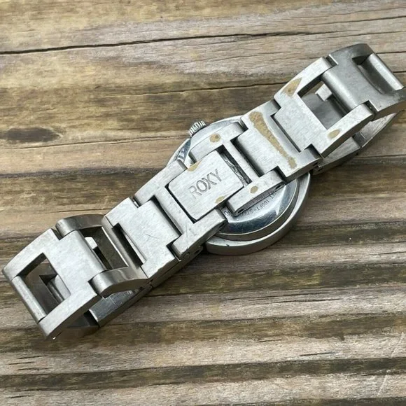 Roxy Quiksilver Ladies Wrist Watch Analog Silver Tone Quartz Metal Band Watch - Picture 6 of 12